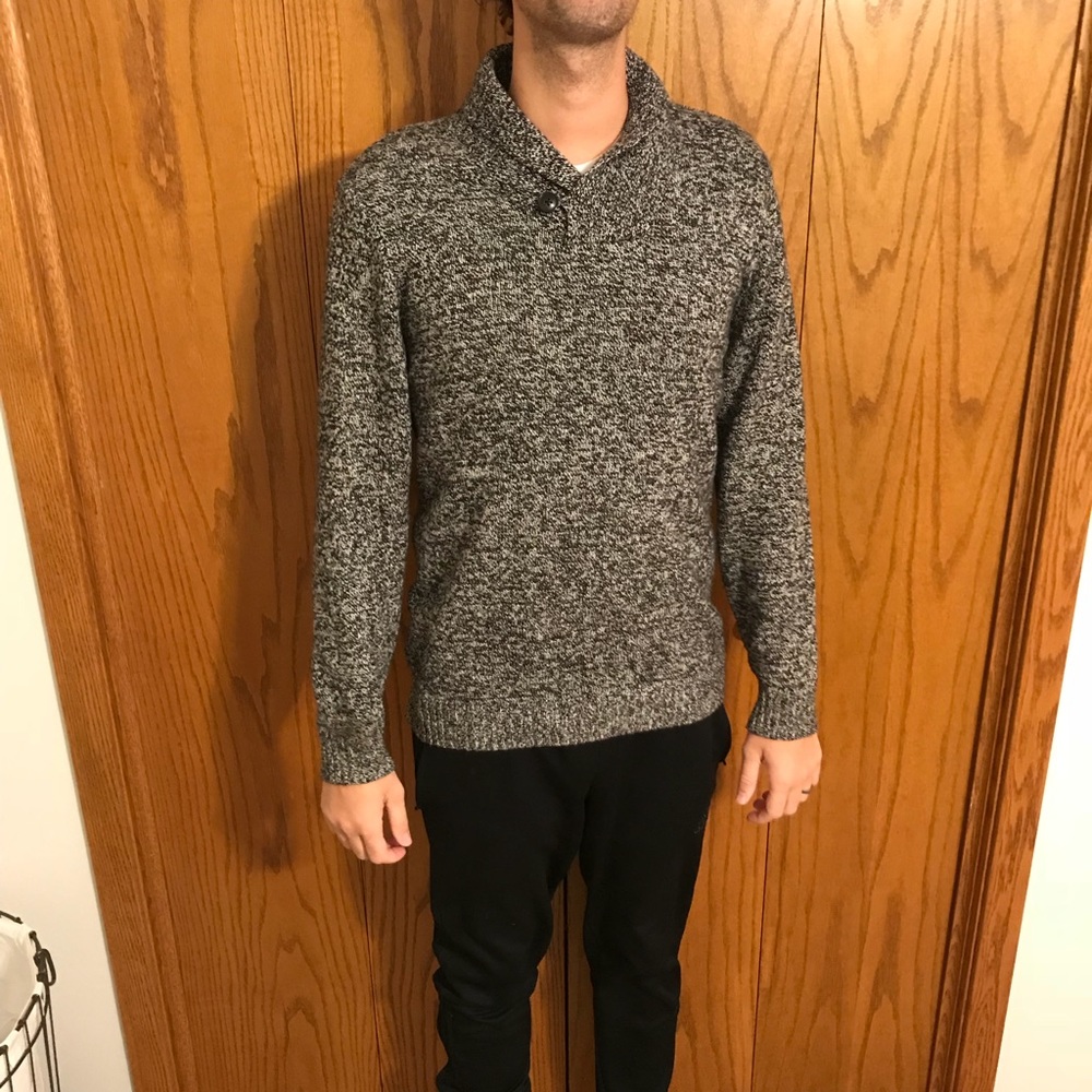 Old Navy Sweater
